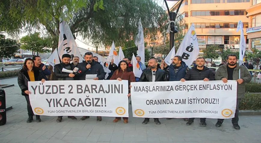 KAMU ÇALIŞANLARI YOKSULLAŞIYOR
