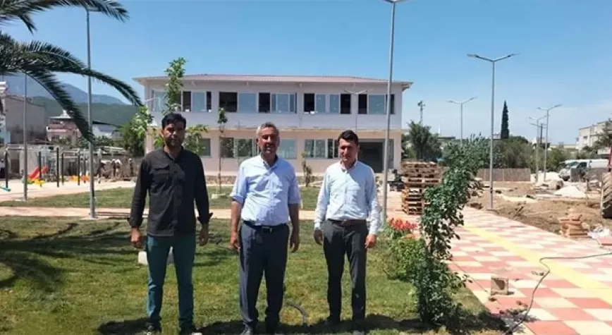 Karataş Hassa’da aşk ile çalışıyor