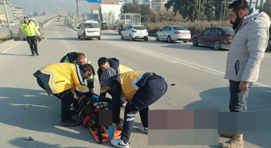 Karşıya Geçmek İsteyen Yayaya Minibüs Çarptı