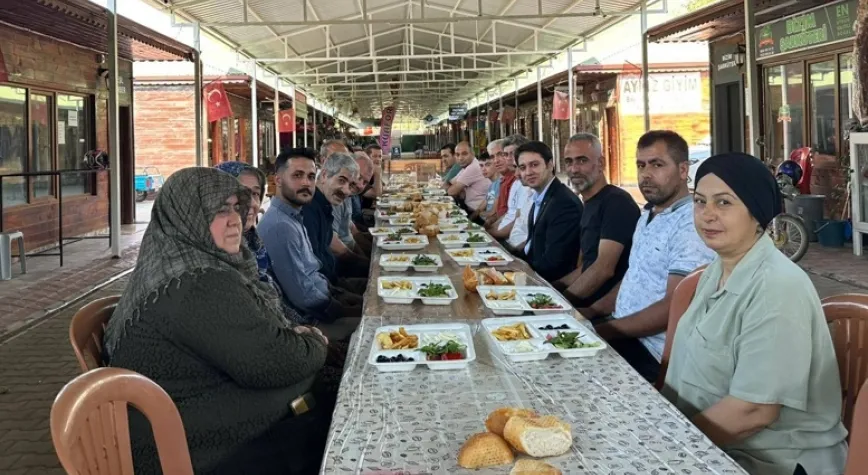 Kaymakam Esnaflarla Kahvaltıda Buluştu
