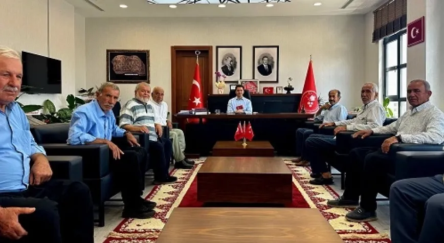 Kaymakam Kahraman Muhtar ve Vatandaşları Dinledi
