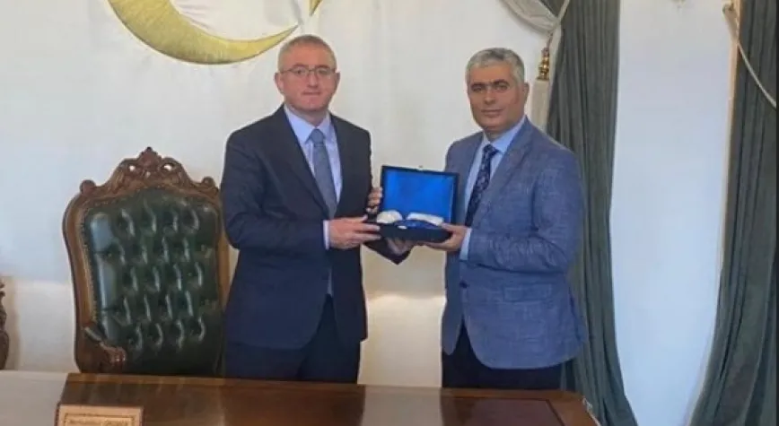 KAYMAKAM ÖNDER’E TEBRİK ZİYARETİ