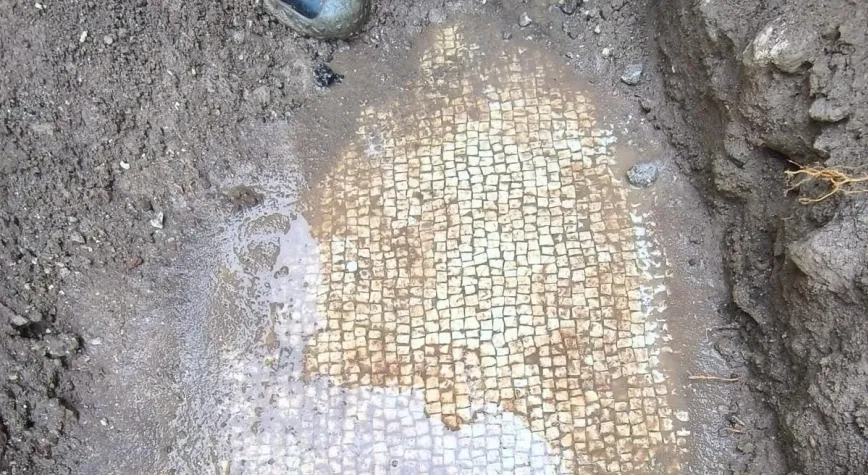 Bahçede Kazı Yapılırken Bulundu! Altından Tarih Çıktı
