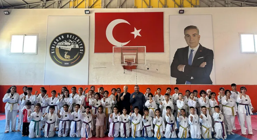 Kırıkhan’da 52 Tekvandocu Bir Üst Kuşağa Yükseldi