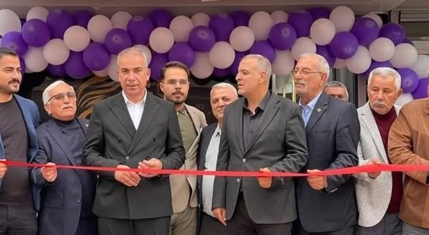 Kırıkhan’da Arif Bayan Kuaförü Açıldı
