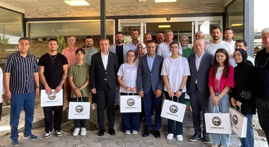 Kırıkhan’da YKS Şampiyonları Onurlandırıldı