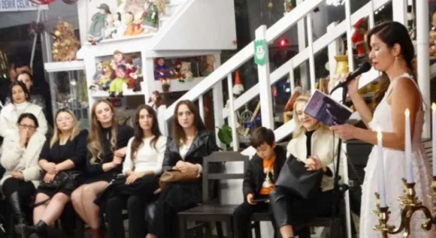 KİTABINI YAŞATILMAYAN KADINLARA İTHAF ETTİ