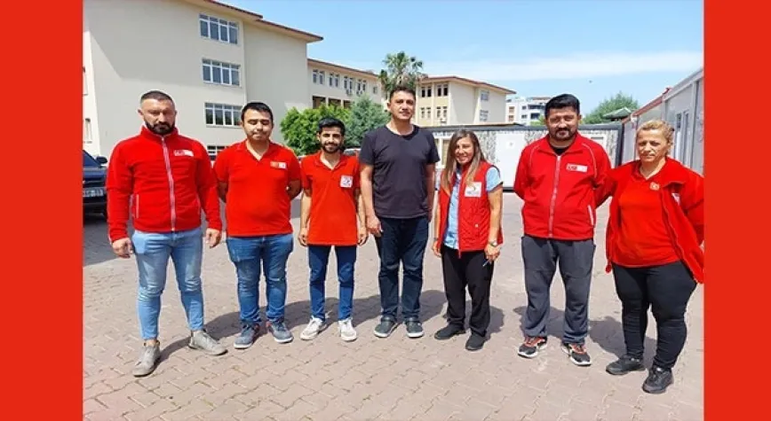 KIZILAY EKİBİNİ MUTLU EDEN ZİYARET