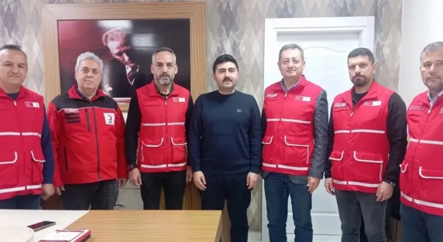 Kızılay’dan Yayladağı Kaymakamı Halil Yazıcı’ya  Ziyaret