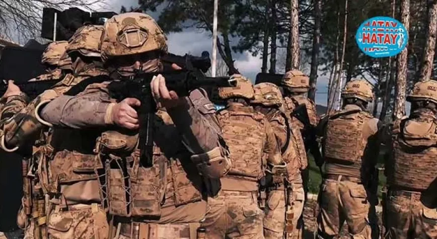Komandolar Meskun Mahal Tatbikatı Yaptı