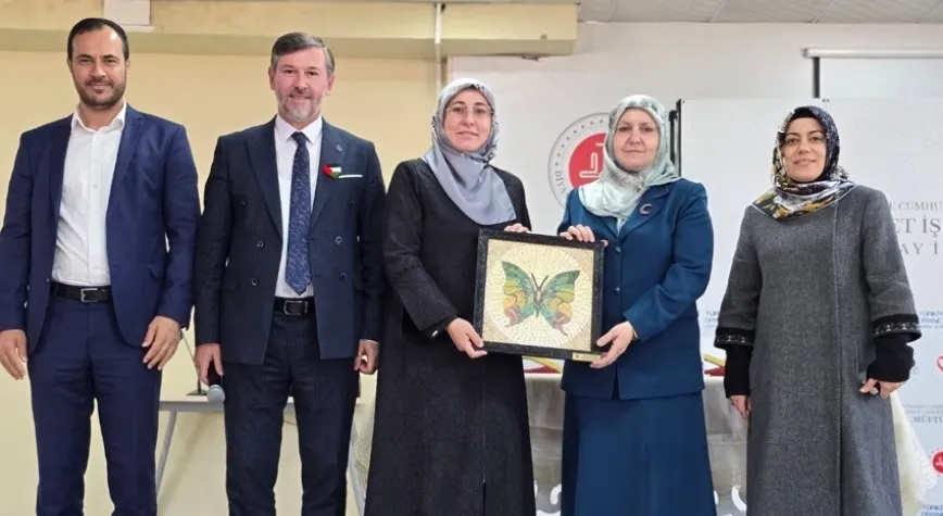 KONARLI BİR DİZİ PROGRAMA KATILDI