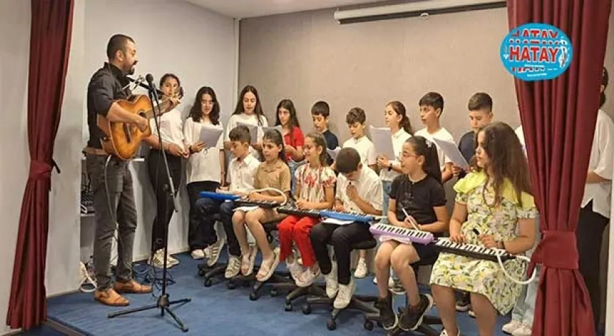 KONFERANS SALONU TÖRENLE AÇILDI
