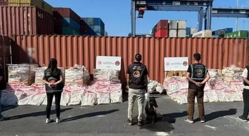 Konteynerde 1,7 ton fosil ununa emdirilmiş kokain ele geçirildi