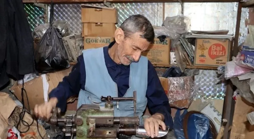 Krom Küreği El Yapımı Yapan Tek Usta O Kaldı