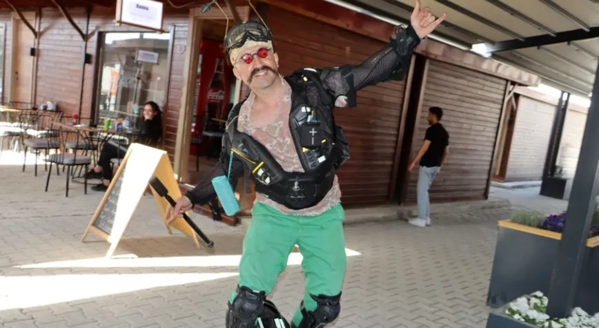 Kültür ve Sanat Çarşısı’nda Tek Teker Şov!