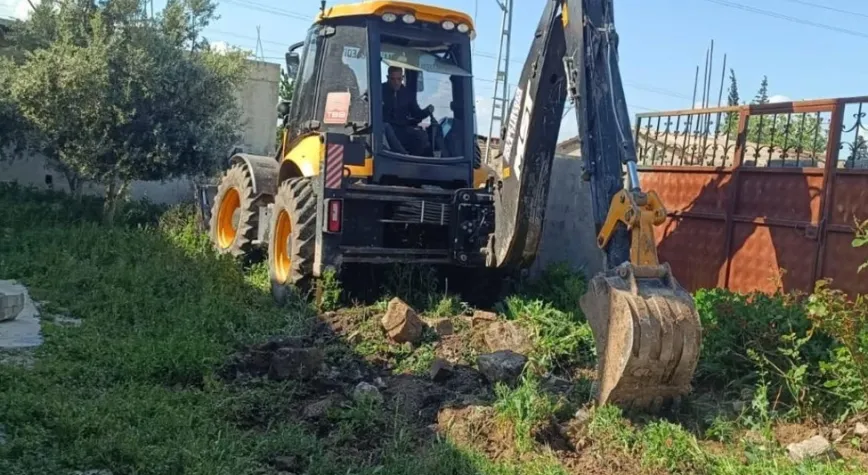 Kumlu Belediyesi’nden Temizlik Çalışması