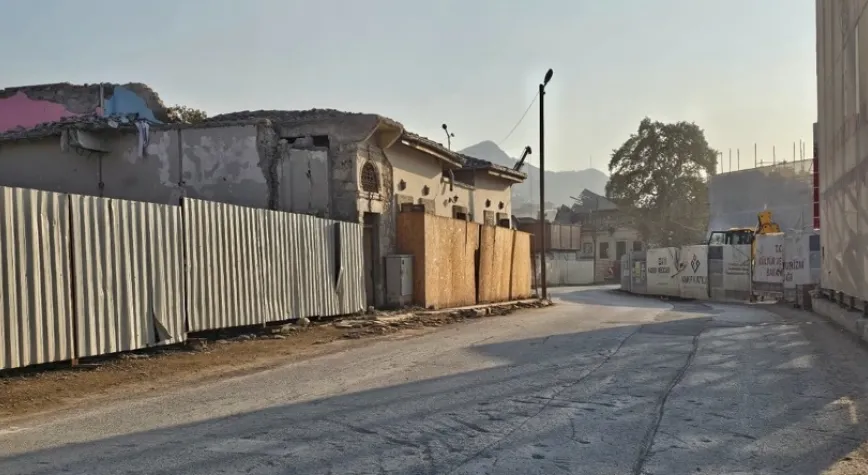 Kurtuluş Caddesi trafiğe kapatıldı