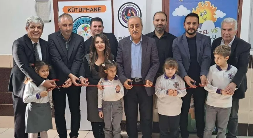 Kütüphane törenle açıldı