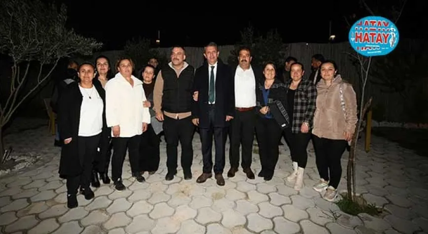 KUZEYTEPE HALKI BAŞKAN ADAYI DR. AKSOY’U BAĞRINA BASTI
