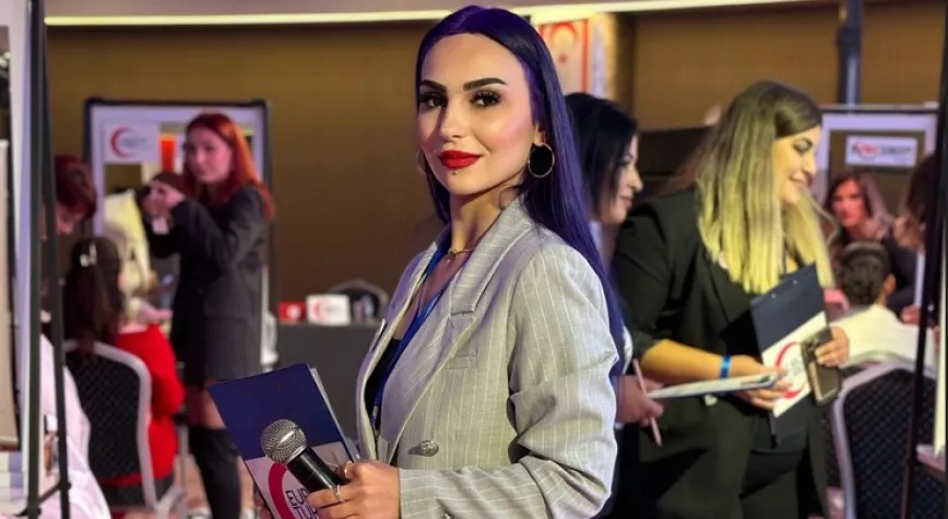 Makeup Artist İrem Gülüm, Kosova’da Ay Yıldızlı Bayrağımızı Dalgalandıracak
