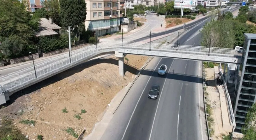Merkez Postane Yoluna Üstgeçit Talebi 