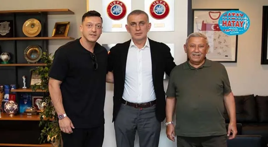 Mesut Özil'den TFF Başkanı Hacıosmanoğlu'na Ziyaret