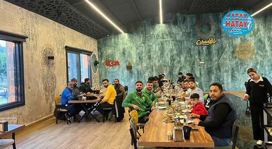 MEYDAN SPORLULAR YEMEKTE BULUŞTU