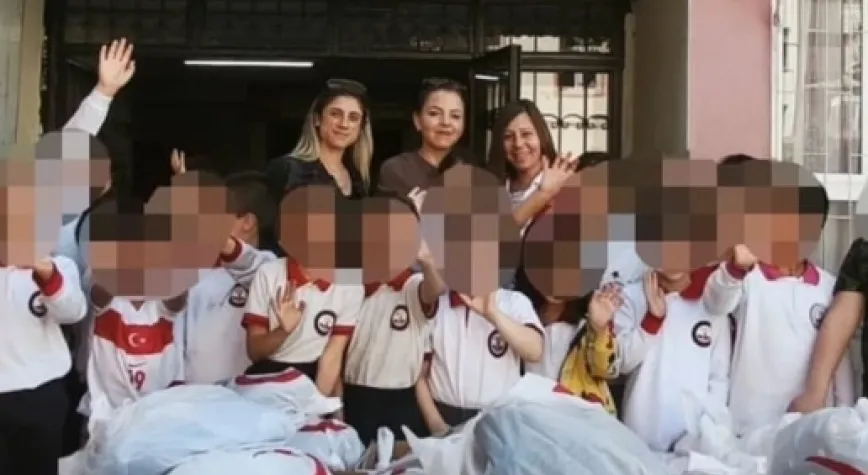 Minik Öğrenciden Seden Ablalarına Çiçek