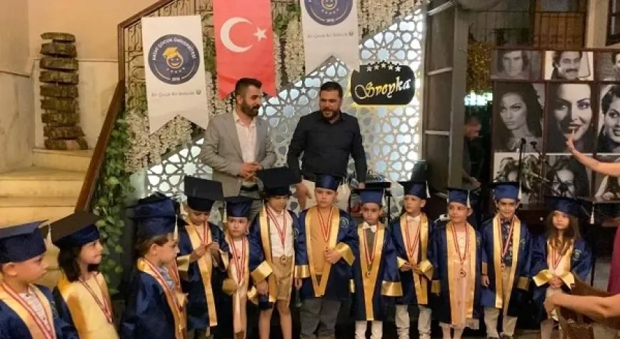 MİNİK ÜNİVERSİTELİLER MEZUN OLDULAR