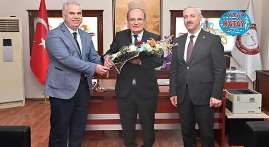 MKÜ TIP FAKÜLTESİ'NDE DEVİR TESLİM TÖRENİ