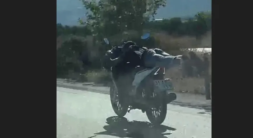 MOTOSİKLETİYLE ÖLÜME MEYDAN OKUDU