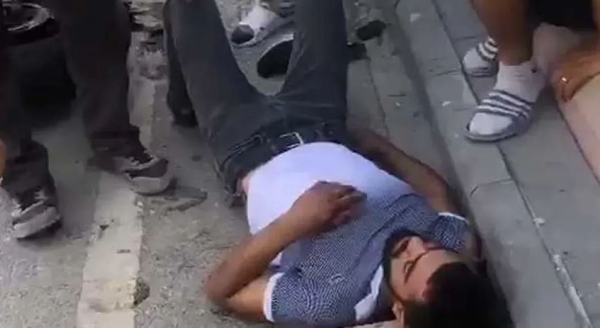 MOTOSİKLETLER ÇARPIŞTI, BİRİ AĞIR ÜÇ KİŞİ YARALANDI!