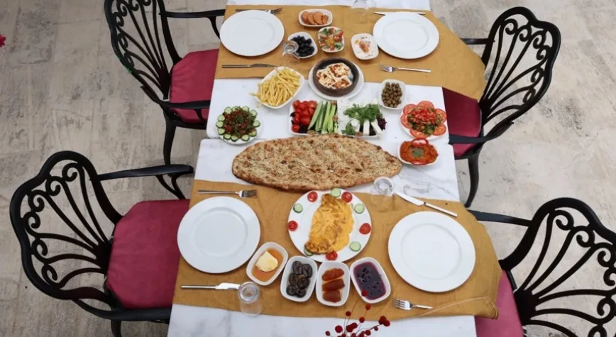 MUSA AĞACI’NIN GÖLGESİNDE EŞSİZ TATLAR