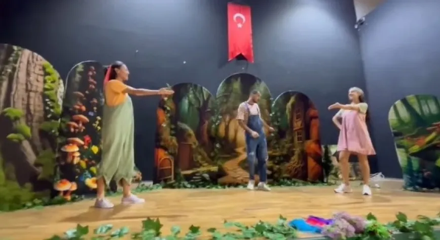 Müzikal Tiyatro Gösterimi