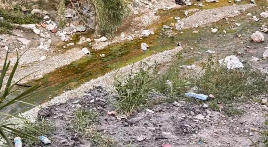 Narlıca'da Dere Tehlikesi: Mahalleli Acil Önlem İstiyor