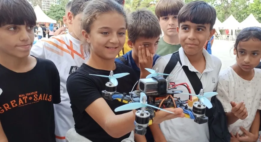 ÖĞRENCİLER ASTROFEST BİLİM ŞENLİĞİNDE