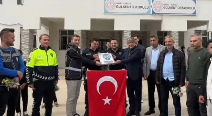 Öğrenciler Ve Engelli Gençle Polis Günü Coşkusu
