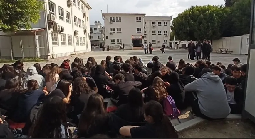 Öğrencilerden Sessiz Eylem