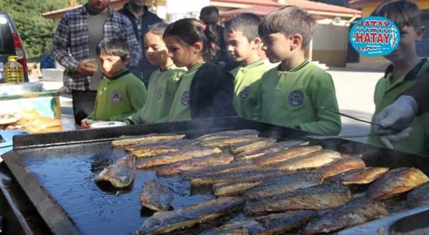 Öğrencilere Balık Ekmekli Deniz Eğitimi
