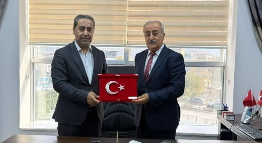 Öğretmenler Gününde Anlamlı Ziyaret