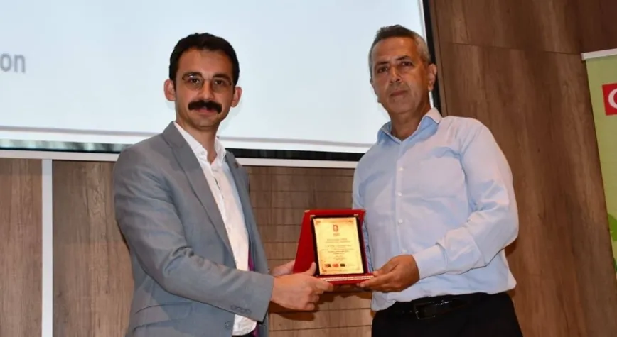 Öğünç’e Teşekkür Plaketi 