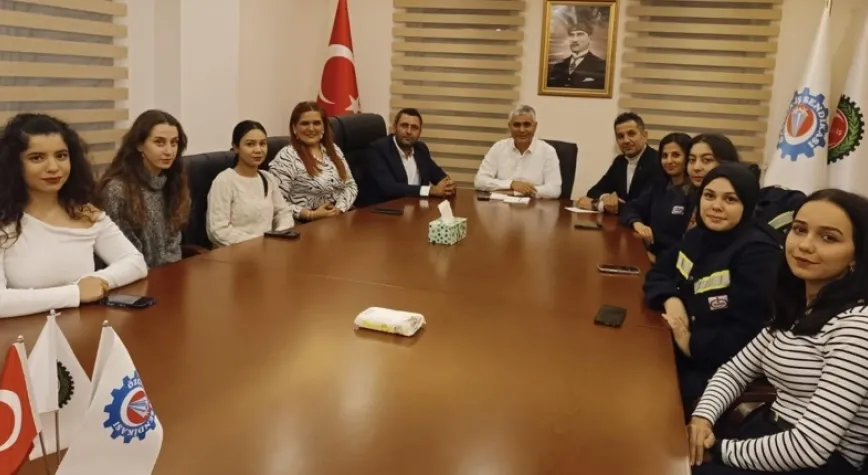 Özçelikİş Sendikasından Kadınlar Günü Kutlaması