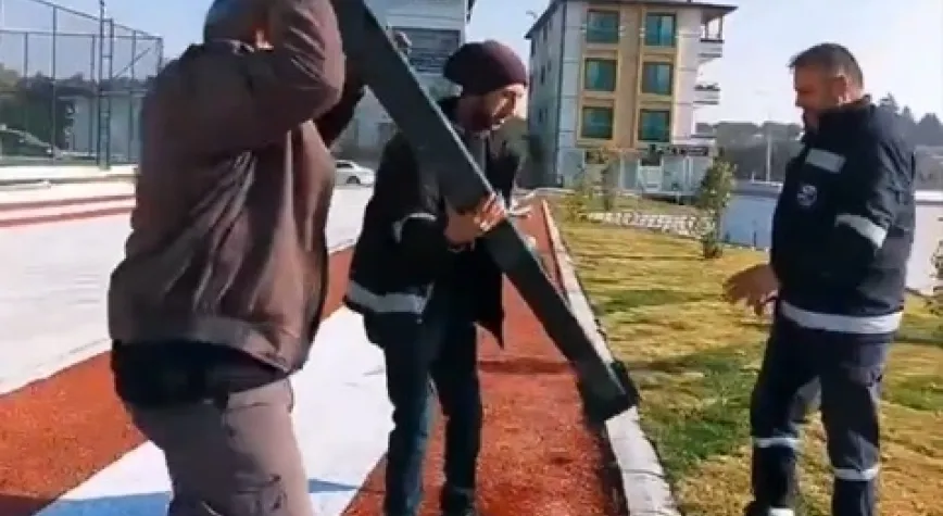 Park Ve Bahçelerde Bakım Çalışmaları