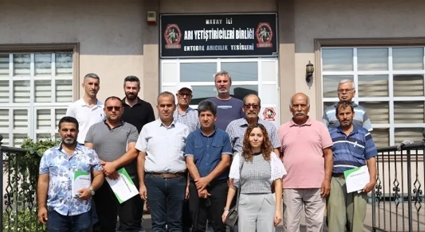 PAYAS’TA ÇİFTÇİLERE ARICICILIK EĞİTİMİ VERİLDİ