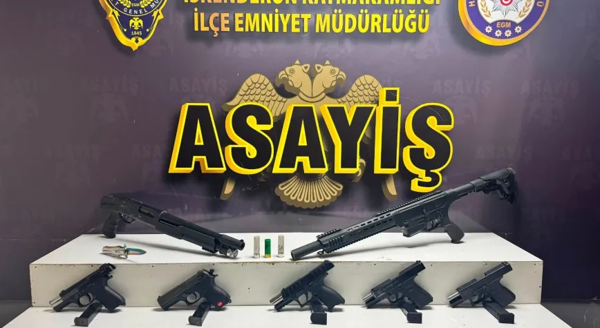 Polis Evde Arama Yaptı, Silahlar Yatakların Arasından Çıktı