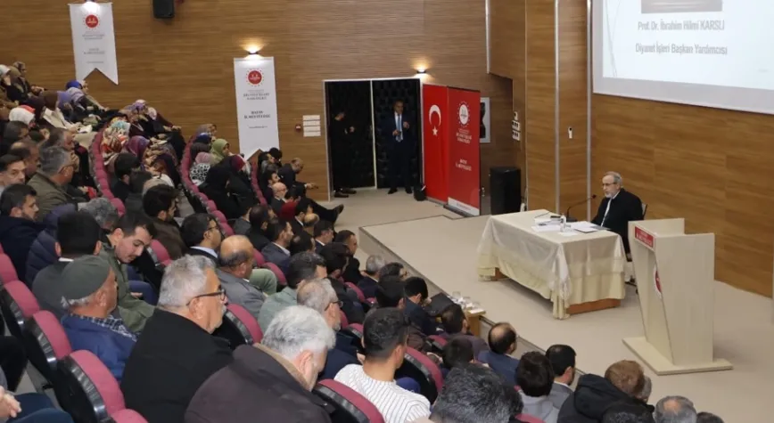 Prof. Dr. İbrahim Hilmi Karslı'dan Alimlerin Sorumlulukları Üzerine Konferans