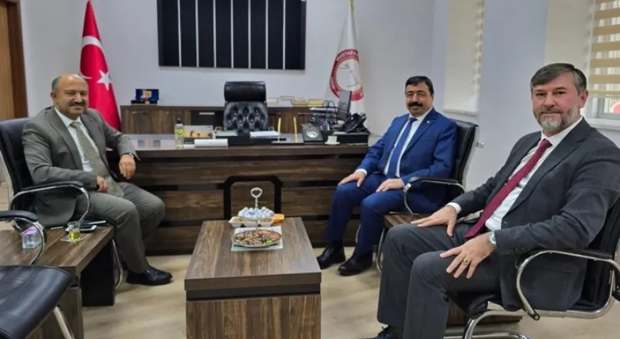 Prof. Dr. Saffet Köse’den Hatay MKÜ İlahiyat Fakültesi’ne Ziyaret