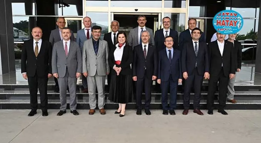 REKTÖR EREN BAŞKANLIK YAPTI