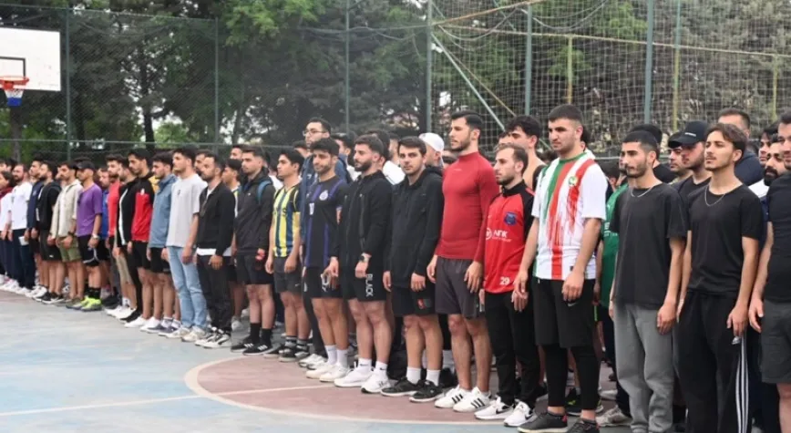 Rektör Eren, Öğrencilerle Buluştu