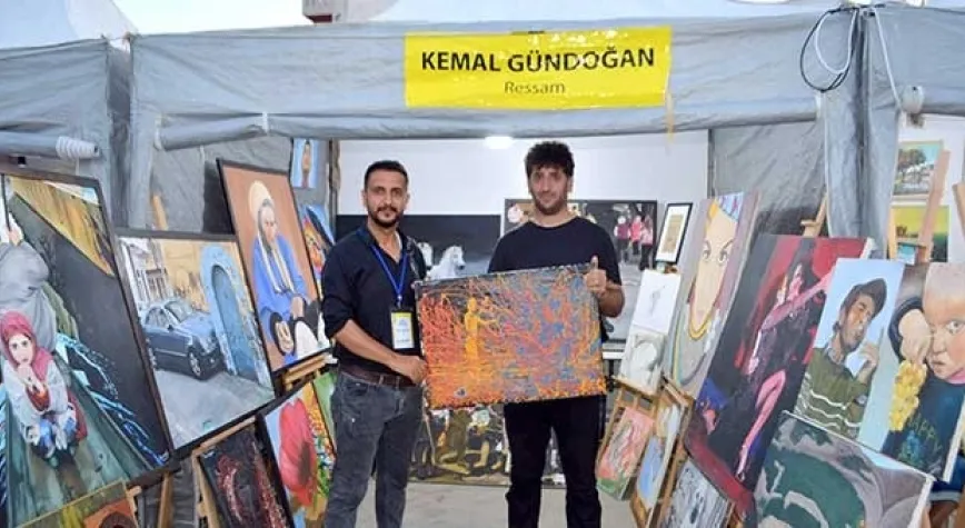 Ressam Gündoğan’ın Eserlerine Yoğun İlgi